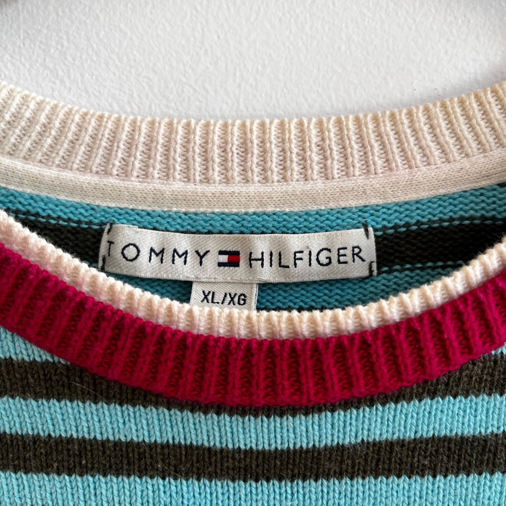 Vintage Tommy Hilfiger sweater - Picture 3 of 3